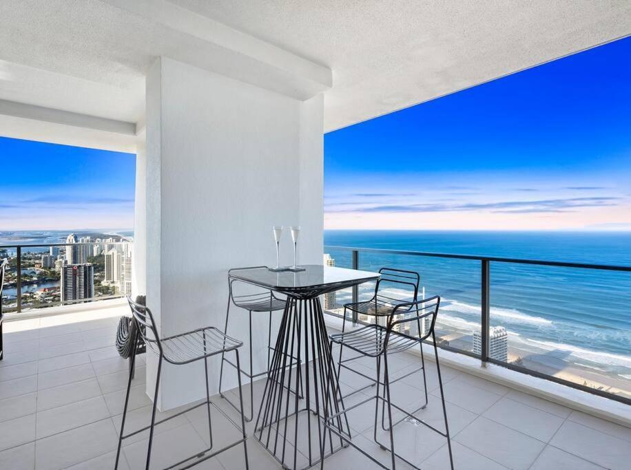 Exclusive Circle On Cavil Sub-Penthouse Luxury Apt - Hosted By Coastal Letting Gold Coast Exterior photo