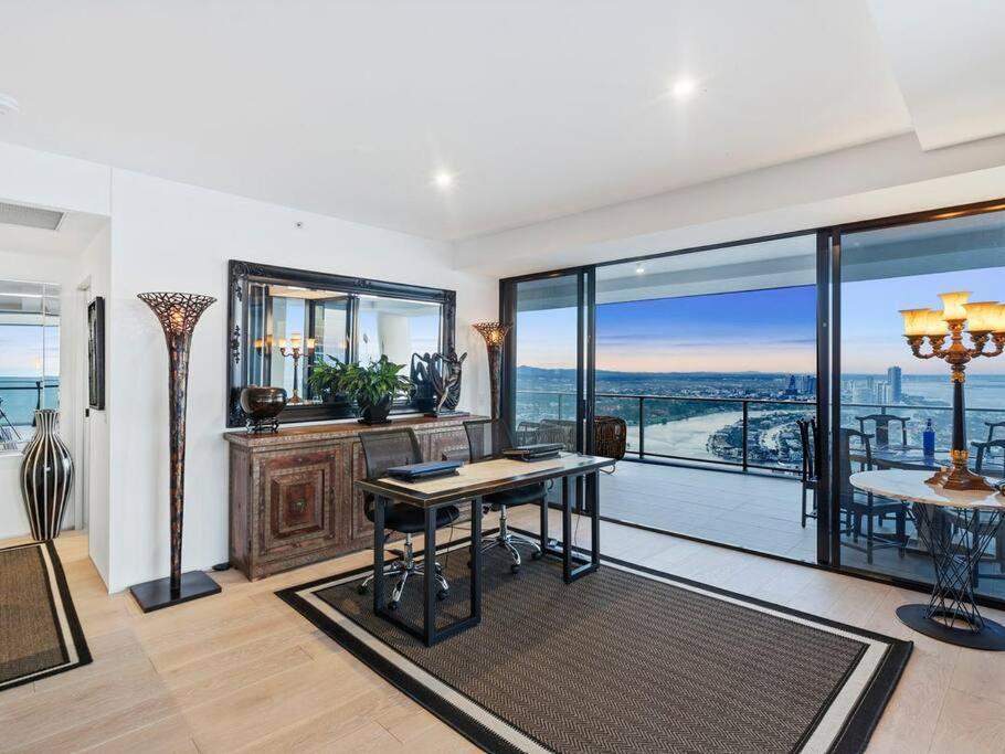 Exclusive Circle On Cavil Sub-Penthouse Luxury Apt - Hosted By Coastal Letting Gold Coast Exterior photo